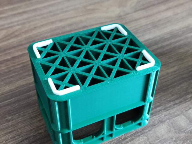 Legs for beer crate 3D model thumbnail
