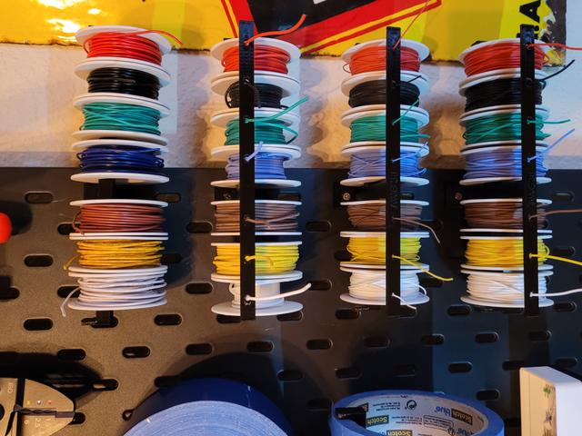 Skådis / Skadis ( Wire ) Spool Holder 3D model thumbnail