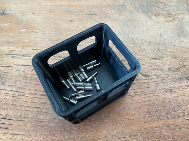 crate with closed bottom 3D model thumbnail