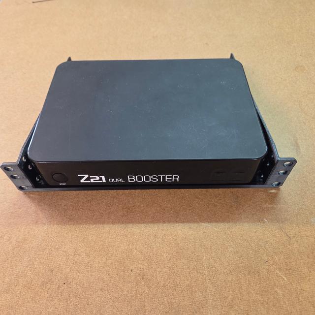 Roco Z21 shelf for 10 inch server rack 3D model thumbnail