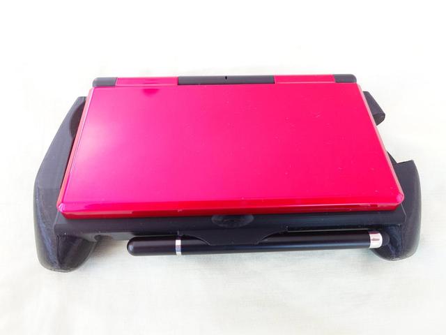 RG DS Grip with Stylus holder and Charging dock 3D model thumbnail