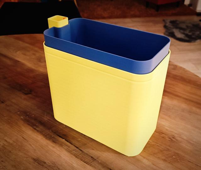 Self-watering rectangular planter (for taller plants) 3D model thumbnail