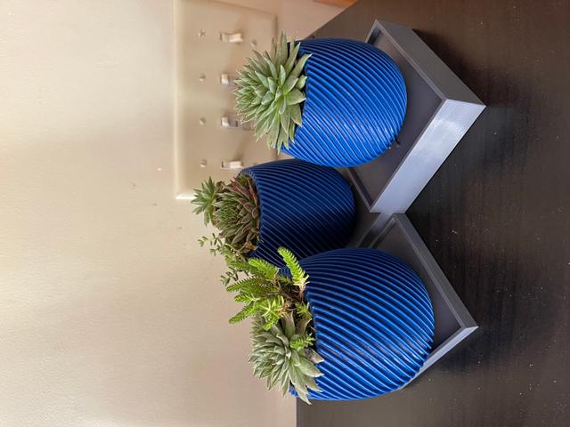 Planter multi level stand 3D model thumbnail