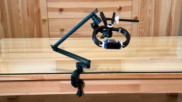 Third hand (PCB holder) 3D model thumbnail