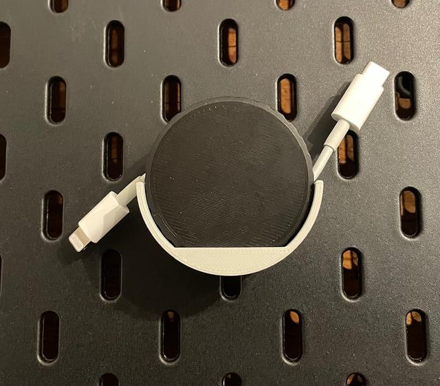 Skadis Aufnahme Charger Cable 3D model thumbnail
