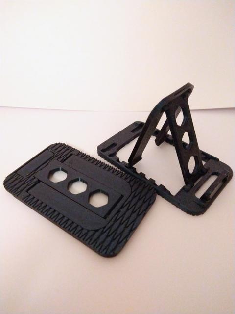 Phone / Tablet stand sturdier remix. 3D model thumbnail