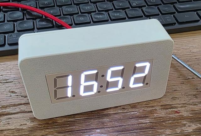 XY-Clock WiFi / Sinilink Clock 3D model thumbnail