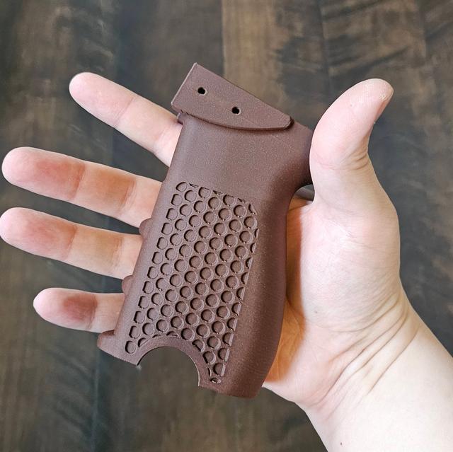 Super Ergonomic Grip - Angled Talon Foxbat 3D model thumbnail