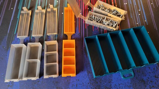 Small Screw Box V02 3D model thumbnail
