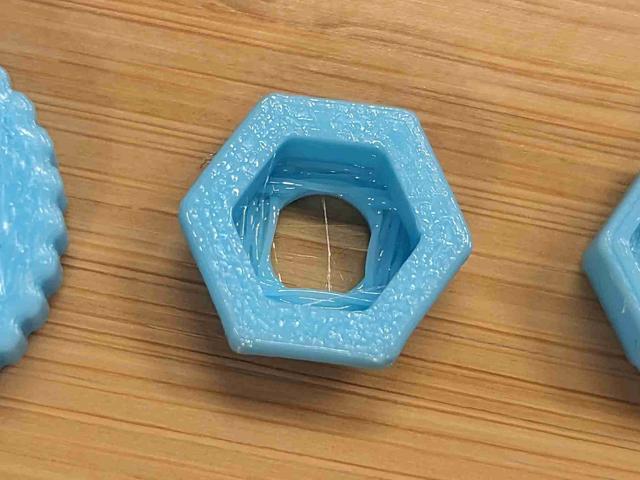 Steel thumb bolt -- bolt plug remix for no supports 3D model thumbnail