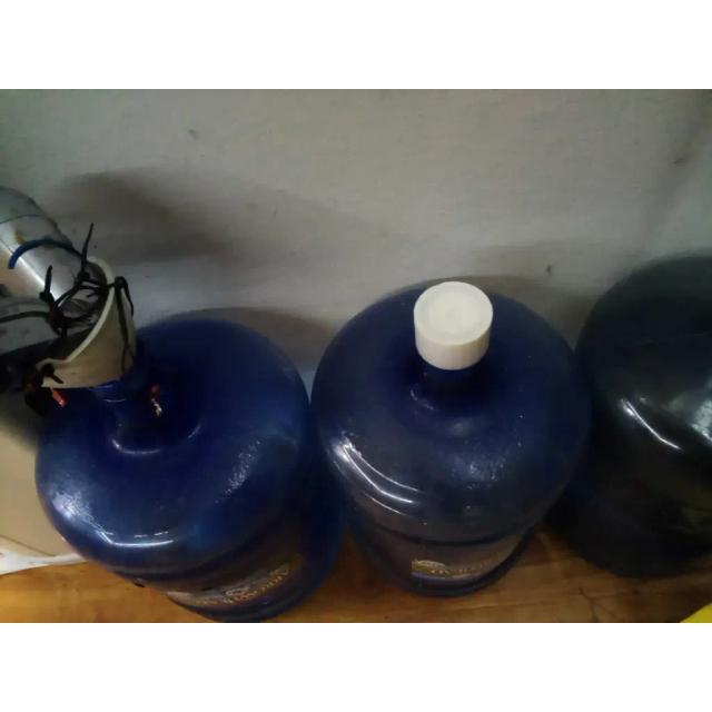 5 gallon / 20 liter bottle cover, press fit, with breakable holes for 6mm hoses 3D model thumbnail