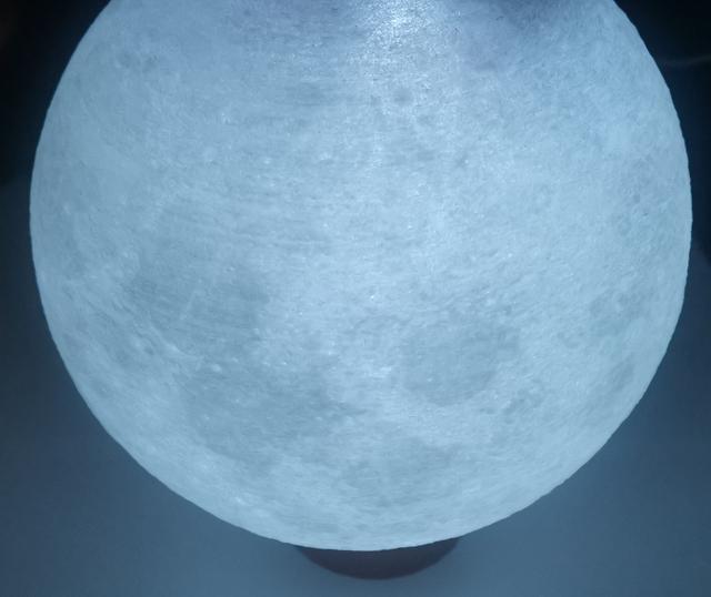 Lithophane Moon LED mod 3D model thumbnail