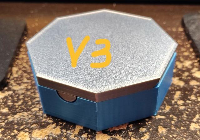 Simple Octagon Dice Set Box 3D model thumbnail