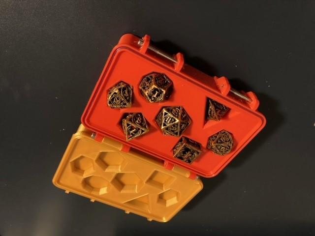 Rugged Dice Box - Remix 3D model thumbnail