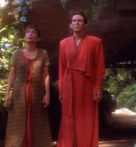 Bajoran Robe Figure- Star Trek DS9 3D model thumbnail