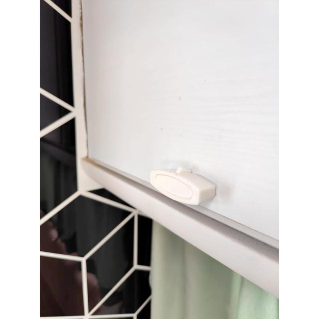 Hymer B544 (1988) - Tiradores con pestillo de bloqueo / Handles with locking latch 3D model thumbnail