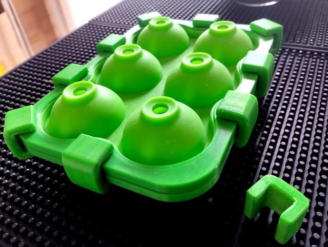 Leak-Proof Clamp System for 6-Sphere Silicone Ice Mold (118 × 170 mm) / (4.65" × 6.69") 3D model thumbnail