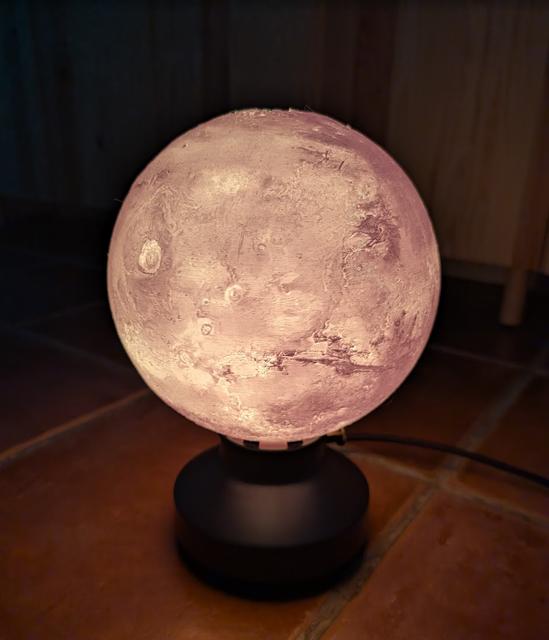 Adapter for Solar System Lithophane Planets and Tarnaby Lamp 3D model thumbnail