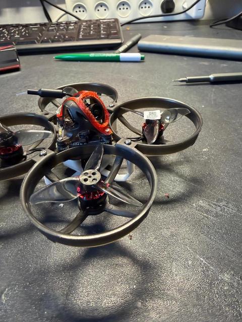 Mobula 8  landing gear - 1.3 gram 3D model thumbnail