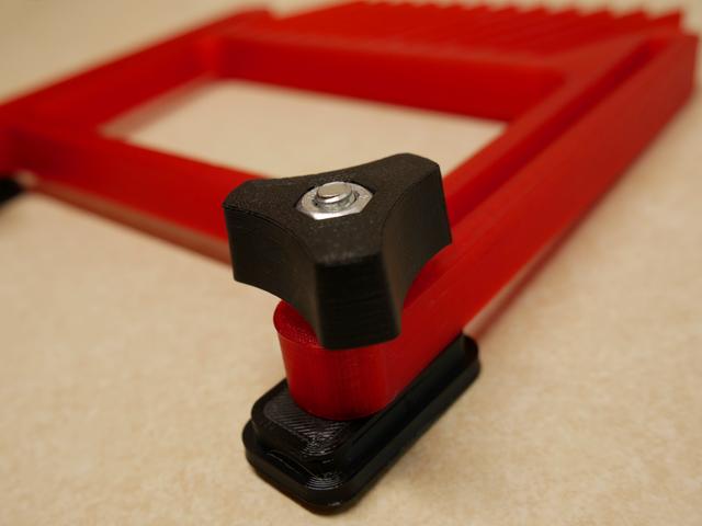 1/4" T-nuts and knobs for Featherboard for table saw 3D model thumbnail