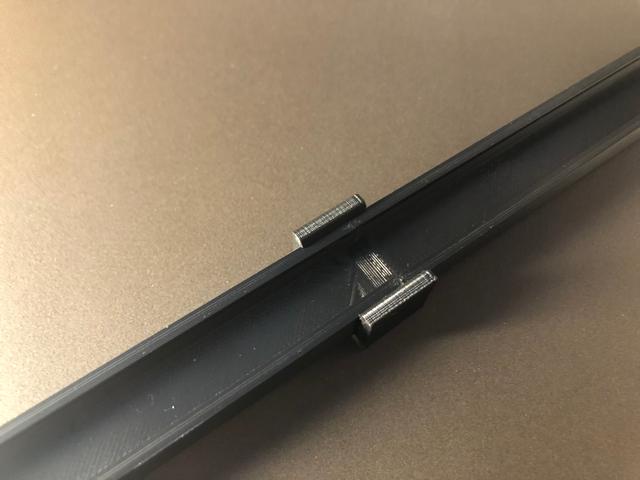 Mechanical clip for holding U channel parts together for LED fixture 3D model thumbnail