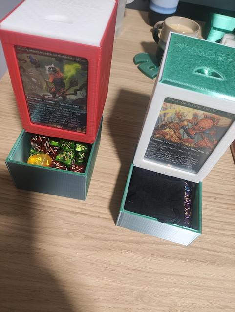 Stackable MTG Commander Deck Box V1 - No Token Dividers 3D model thumbnail