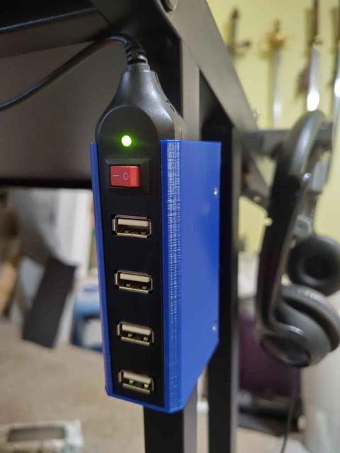 USB Hub mount for 20mm desk leg 3D model thumbnail