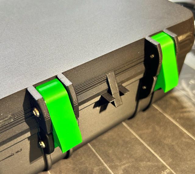 Ultimate Box - Snap Latch with Thumb Release 3D model thumbnail