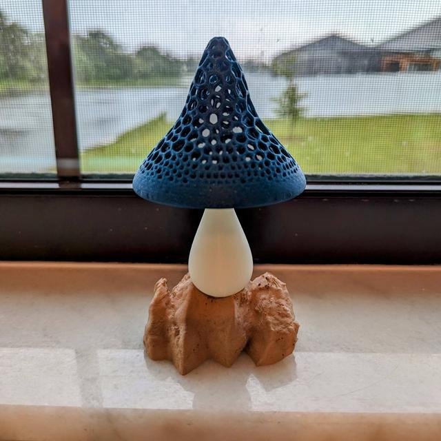 Voronoi Mushroom Night Light Rock Base 3D model thumbnail
