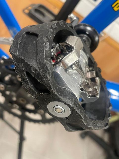 Shimano PD-M424 pedal axle cap 3D model thumbnail
