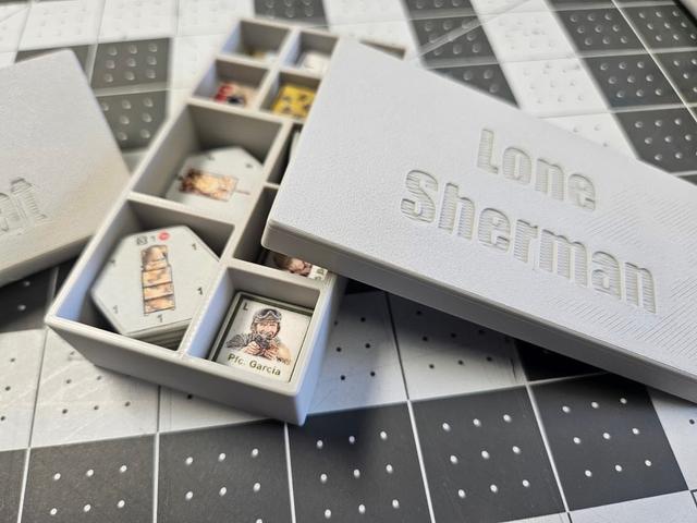 Lone Sherman wargame 2 mm counter bases and box 3D model thumbnail