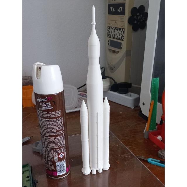 SLS Artemis 2 3D model thumbnail