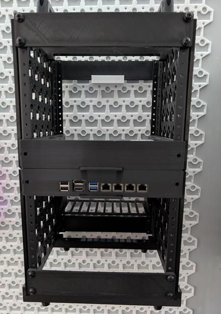 GOEWS 10 inch rack 3D model thumbnail