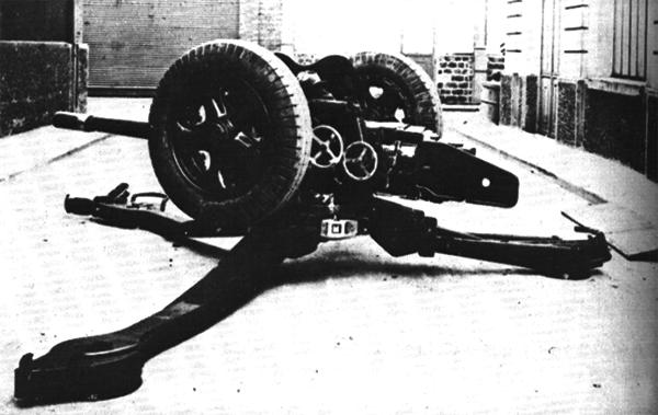 1940 4.7CM ANTI TANK GUN SA39 3D model thumbnail