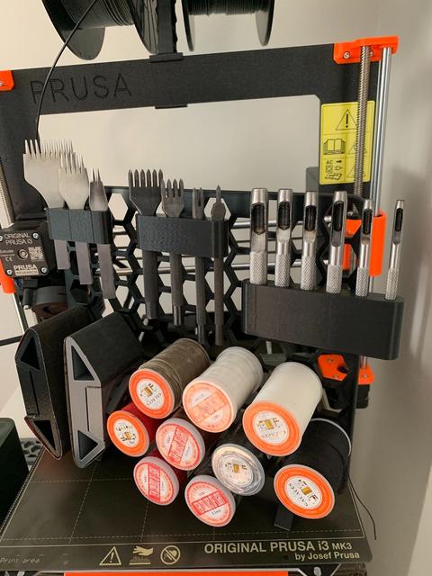 Honey comb storage system for table 3D model thumbnail