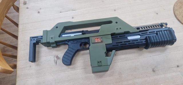 Aliens, Full Size M41A Pulse Rifle. With optional £10 display and wiring diagram. 3D model thumbnail