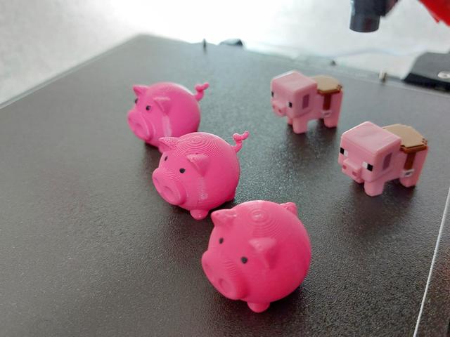 Little Piggy with little pig tail 3D model thumbnail