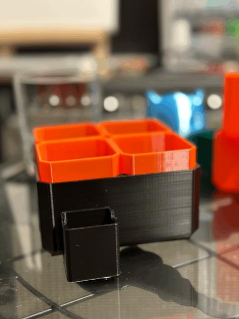 Small Self-Watering Seed Starter 2x2 3D model thumbnail