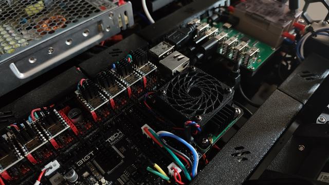 Noctua High-Efficiency Fan Grill for 40mm Fans 3D model thumbnail