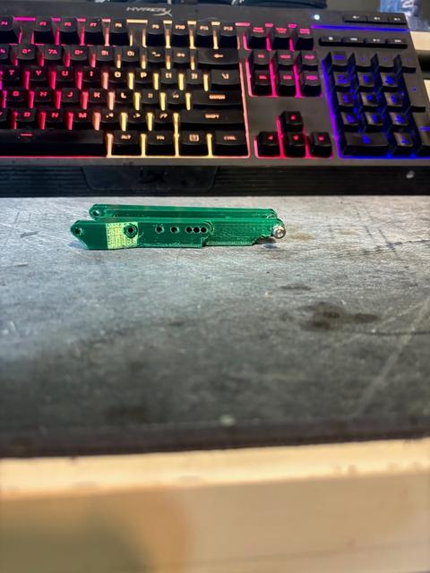 beefed up traxxas rear arms 3D model thumbnail