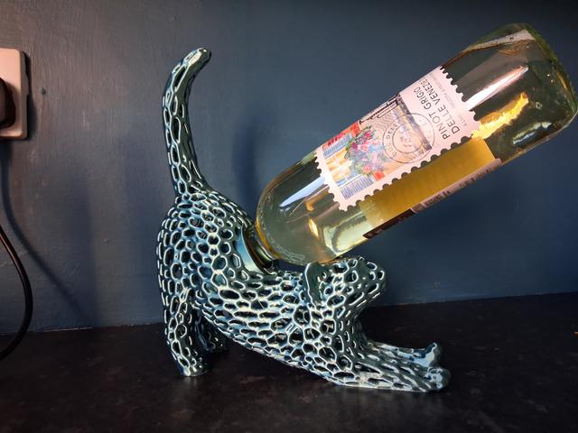 Stretching cat wine holder 3D model thumbnail