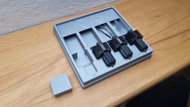 Bambu Hotends Box - Inlay for Hotends without Fan 3D model thumbnail