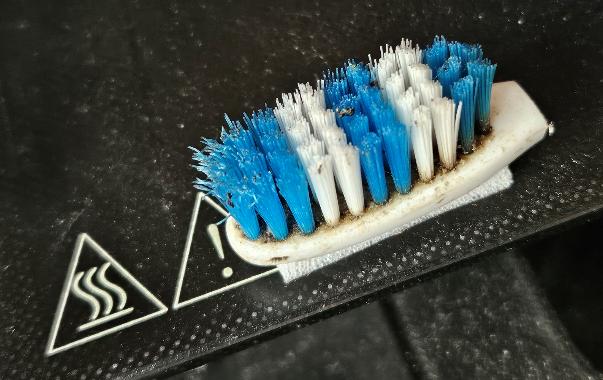 Brosse de nettoyage de la buse d'impression sur ARTILLERY X2 3D model thumbnail