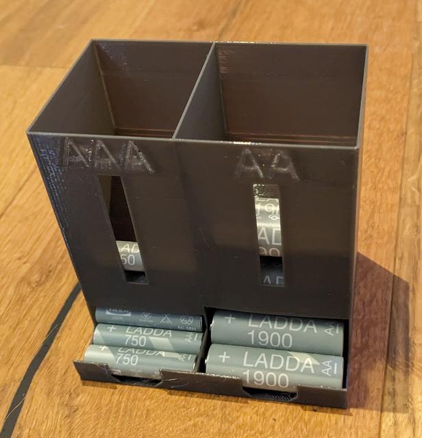Battery Holder - Fast print edition 3D model thumbnail