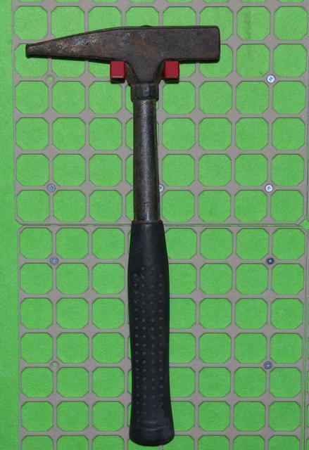 Big hammer holder for openGrid 3D model thumbnail