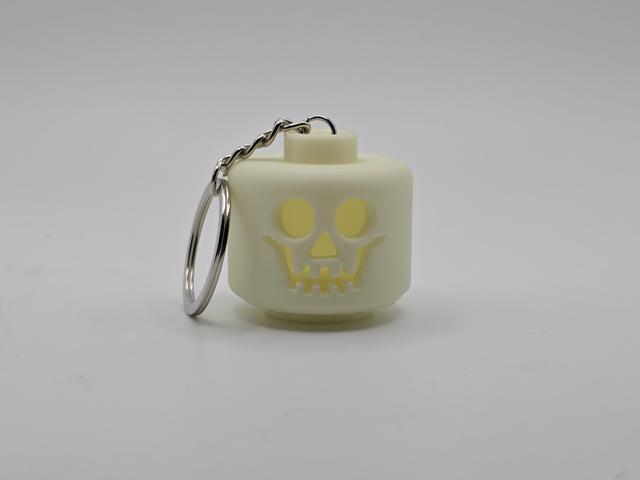 Skeleton Heads LEGO Style Keychain (Remix) 3D model thumbnail