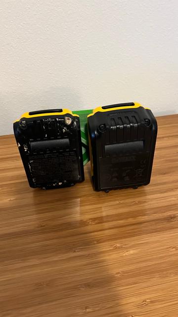 DeWalt Battery Holder x2 3D model thumbnail