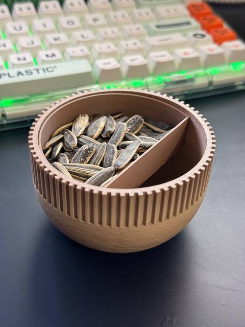 Seed/Pistachio/Peanut Bowl 3D model thumbnail