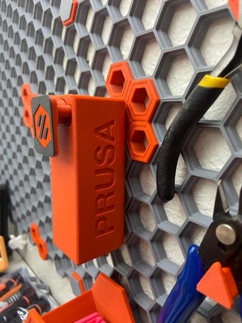 Spring Latch Honeycomb Wall Connector 3D model thumbnail