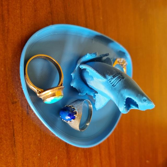 Shark Ring Holder Dish 3D model thumbnail